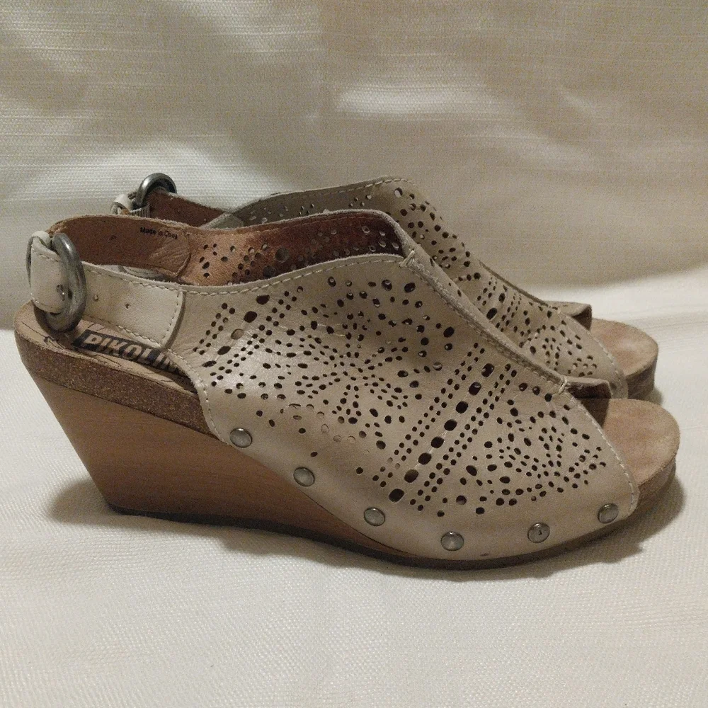 Pikolinos Banissa Tan and Cream Perforated Wedge Sling-Back Sandal